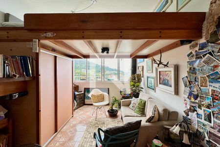 Sala/Quarto de apartamento para alugar com 1 quarto, 23m² em Laranjeiras, Rio de Janeiro