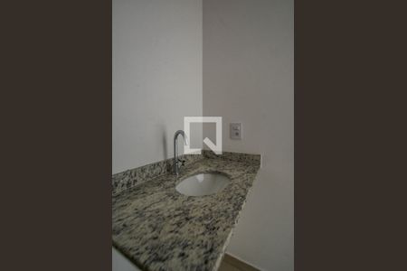 Banheiro de apartamento à venda com 1 quarto, 40m² em Vila Sao Pedro, Santo André