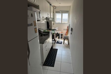 Cozinha de apartamento à venda com 2 quartos, 60m² em Vila Penteado, São Paulo