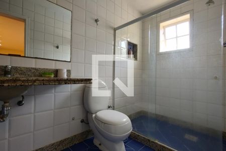 Banheiro da Suíte 2 de casa de condomínio à venda com 4 quartos, 600m² em Taquara, Rio de Janeiro