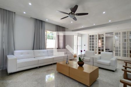 Sala 1 de casa de condomínio à venda com 4 quartos, 600m² em Taquara, Rio de Janeiro