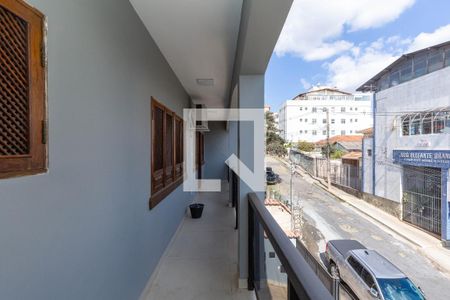 Varanda dos Quartos de casa à venda com 6 quartos, 370m² em Alto Barroca, Belo Horizonte