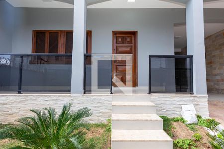 Fachada de casa à venda com 6 quartos, 370m² em Alto Barroca, Belo Horizonte
