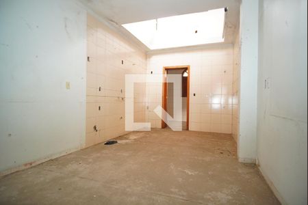 Cozinha de casa à venda com 3 quartos, 650m² em São João, Porto Alegre