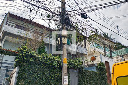 Fachada de casa para alugar com 6 quartos, 600m² em Pechincha, Rio de Janeiro