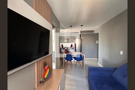 Sala de apartamento para alugar com 2 quartos, 41m² em Vila Zat, São Paulo