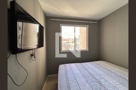 Quarto 1 de apartamento para alugar com 2 quartos, 41m² em Vila Zat, São Paulo