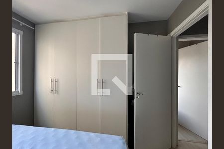 Quarto 2 de apartamento para alugar com 2 quartos, 41m² em Vila Zat, São Paulo