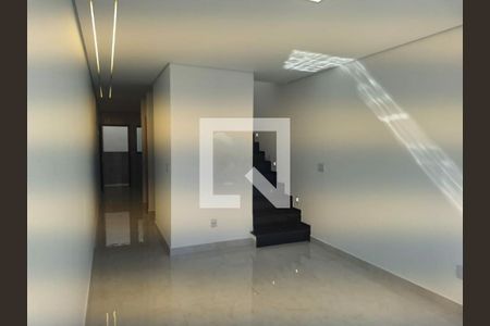 Casa à venda com 3 quartos, 140m² em Vila Sao Geraldo, São Paulo