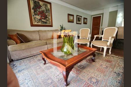 Apartamento à venda com 4 quartos, 240m² em Icaraí, Niterói