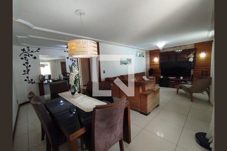 Casa à venda com 3 quartos, 361m² em Piratininga, Niterói