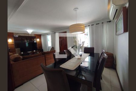 Casa à venda com 3 quartos, 361m² em Piratininga, Niterói