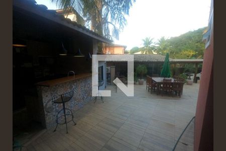 Casa à venda com 3 quartos, 610m² em Serra Grande, Niterói