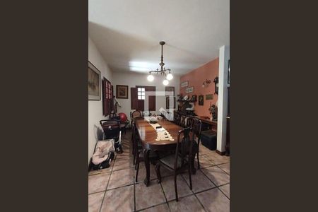Casa à venda com 3 quartos, 170m² em Serra Grande, Niterói