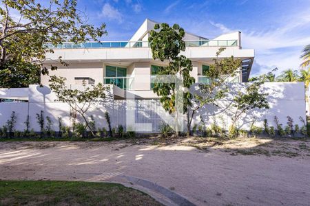 Casa à venda com 4 quartos, 400m² em Camboinhas, Niterói