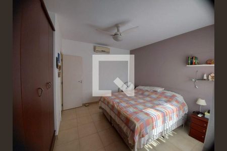 Casa à venda com 3 quartos, 119m² em Itaipu, Niterói