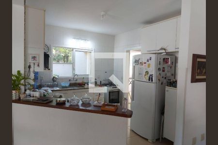 Casa à venda com 3 quartos, 119m² em Itaipu, Niterói