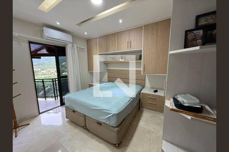 Casa à venda com 4 quartos, 450m² em Maravista, Niterói