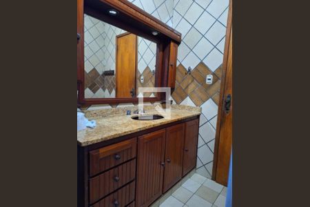 Casa à venda com 3 quartos, 168m² em Engenhoca, Niterói