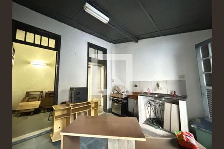 Casa à venda com 3 quartos, 150m² em São Domingos, Niterói