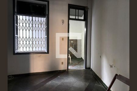 Casa à venda com 3 quartos, 150m² em São Domingos, Niterói