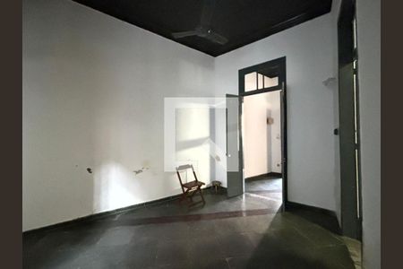 Casa à venda com 3 quartos, 150m² em São Domingos, Niterói