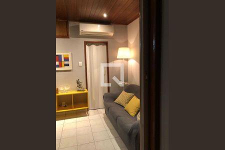 Casa à venda com 5 quartos, 300m² em Vila Kosmos, Rio de Janeiro