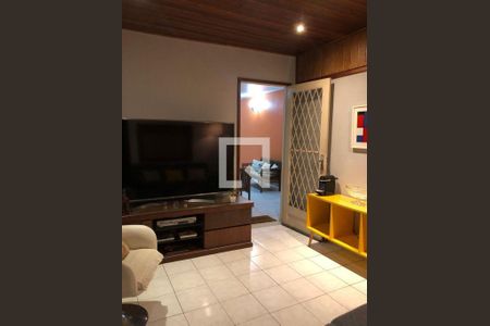 Casa à venda com 5 quartos, 300m² em Vila Kosmos, Rio de Janeiro