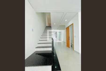 Casa à venda com 4 quartos, 170m² em Chácara Inglesa, São Paulo