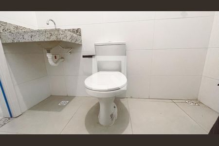 Banheiro de apartamento para alugar com 1 quarto, 28m² em Vila Dom Pedro Ii, São Paulo