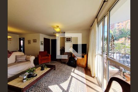 Sala de apartamento à venda com 3 quartos, 157m² em Real Parque, São Paulo