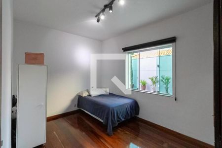 Quarto 2 de casa à venda com 3 quartos, 170m² em Parque Recreio, Contagem