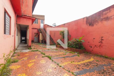 Quintal e Área de Serviço de casa à venda com 5 quartos, 482m² em Parque Boturussu, São Paulo