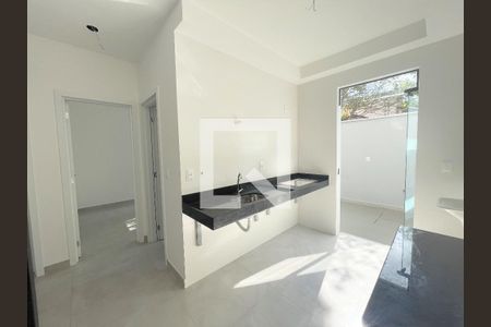 Cozinha de apartamento à venda com 2 quartos, 66m² em Jardim Atlântico, Belo Horizonte