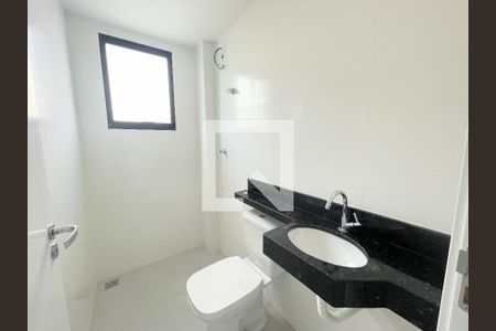 Banheiro Social de apartamento à venda com 2 quartos, 49m² em Jardim Atlântico, Belo Horizonte