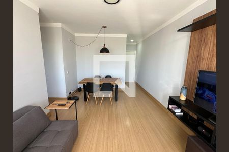 Sala de apartamento para alugar com 2 quartos, 66m² em Cambuí, Campinas