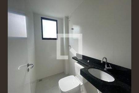 Banheiro social de apartamento à venda com 2 quartos, 49m² em Jardim Atlântico, Belo Horizonte