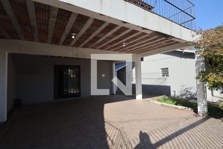 Área externa de casa à venda com 3 quartos, 348m² em Harmonia, Canoas