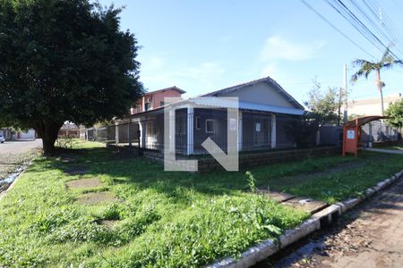 Fachada de casa à venda com 3 quartos, 348m² em Harmonia, Canoas