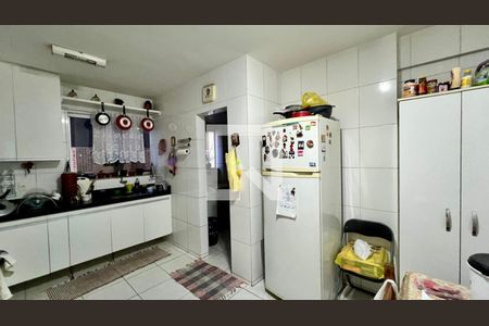 Cozinha de apartamento à venda com 4 quartos, 183m² em Manacás, Belo Horizonte