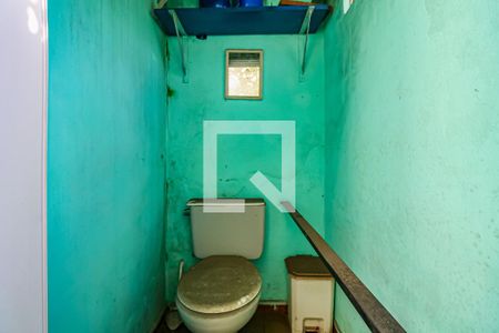 Banheiro de Serviço de casa à venda com 2 quartos, 102m² em Vila Lageado, São Paulo