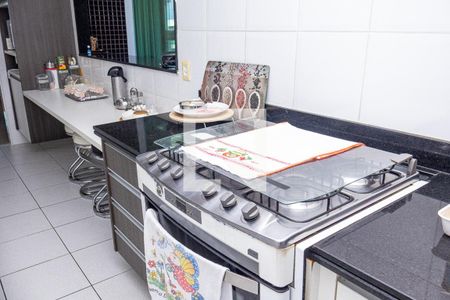 Fogão de apartamento para alugar com 5 quartos, 243m² em Patamares, Salvador