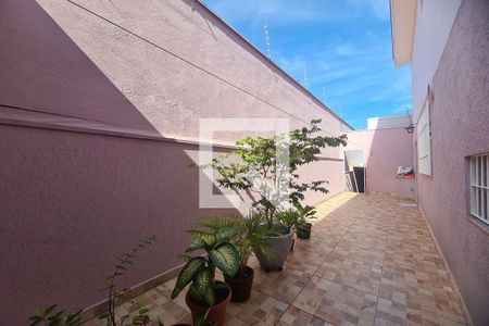 Quintal de casa à venda com 3 quartos, 120m² em Chácara Belenzinho, São Paulo