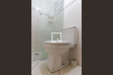 Banheiro de apartamento à venda com 2 quartos, 43m² em Chácara São João, São Paulo