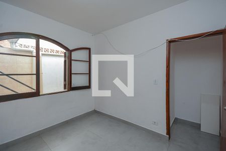 Quarto 1 de casa para alugar com 1 quarto, 50m² em Cidade Dutra, São Paulo