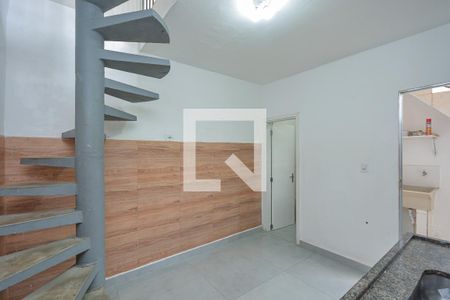 Sala/Cozinha de casa para alugar com 1 quarto, 50m² em Cidade Dutra, São Paulo