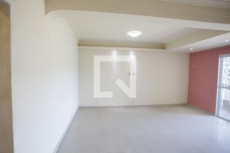 Sala de casa para alugar com 2 quartos, 90m² em Taquara, Rio de Janeiro