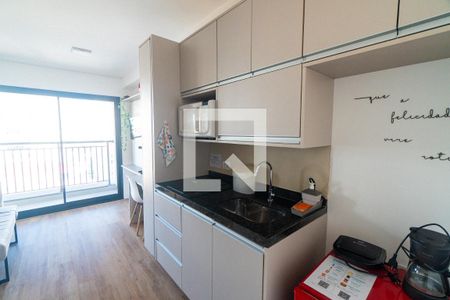 Cozinha de kitnet/studio para alugar com 1 quarto, 28m² em Mirandópolis, São Paulo