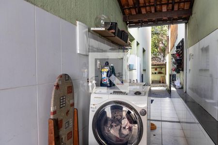 Área de Serviço de casa à venda com 3 quartos, 277m² em Alto Caiçaras, Belo Horizonte