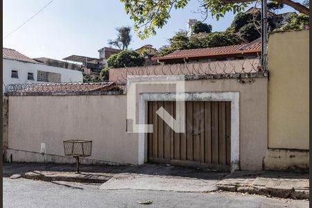 Fachada de casa à venda com 3 quartos, 277m² em Alto Caiçaras, Belo Horizonte